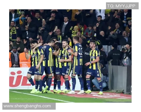 足球明星签约的计算方式与市场价值分析探讨