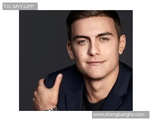 最帅男孩足球明星的魅力与风采揭秘,球场内外的时尚与运动结合之美 最帅男孩足球明星的魅力与风采揭秘,球场内外的时尚与运动结合之美